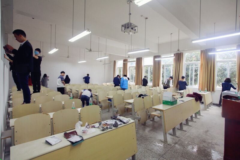 三月春风拂交院,雷锋精神暖人心——学雷锋文明道德